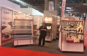 17-05-cv-show-stand blog pic